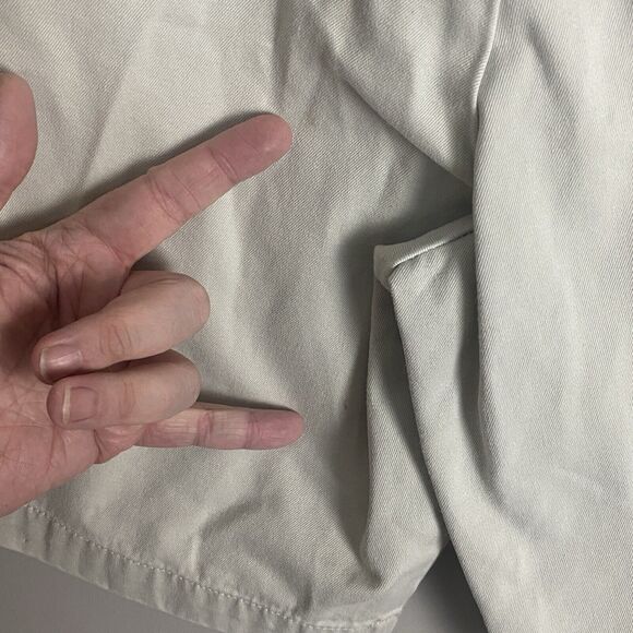 VINTAGE LEVIS SILVERTAB Mens Beige Baggy Khaki Shorts Size 38 Y2K Skater Logo - Picture 5 of 10